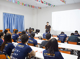 攬德運營部和銷售部參加多列包裝機培訓(xùn)